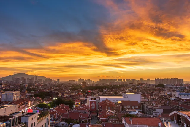 810_1208-HDR-LR.jpg